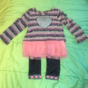 Adorable 2 pc set girls sequins hearts 24 months
